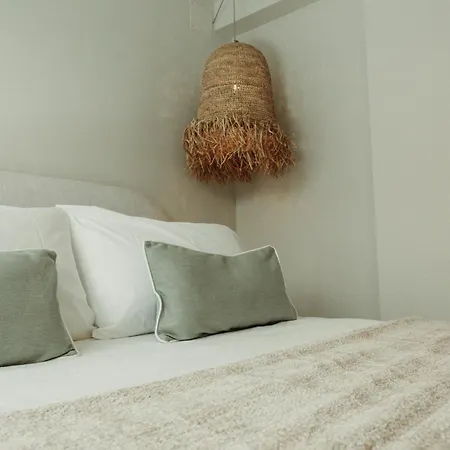 Amber Apartment *