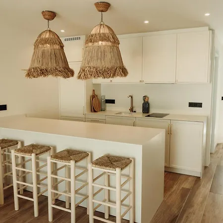 Amber Apartment *